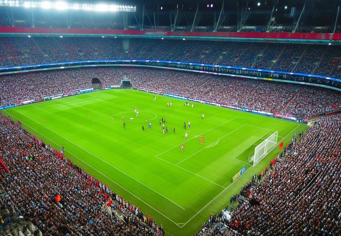 2018欧冠曼城对里昂：巅峰对决经典回顾(图4)